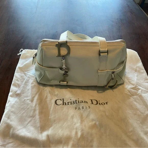 Dior white Leather Shoulder Bag with silver hardware COA and dust bag! - Picture 8 of 10